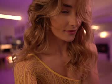 webcam girl hannahjames710 image #4410572
