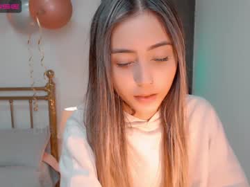 webcam girl gummy_bear7 image #1193624