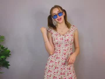 webcam girl mialullaby image #8359163