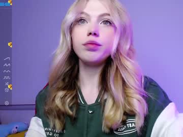 webcam girl small_blondee image #3762626
