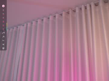 webcam girl lau__1 image #9018069