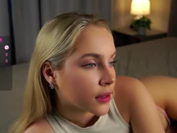 webcam girl lipswithsmileonthem image #8555634