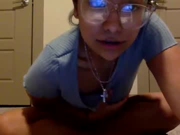 webcam girl rleah832 image #7678818