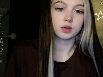 webcam girl small_blondee image #5668407