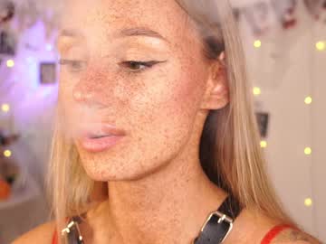 webcam girl artease image #5571776