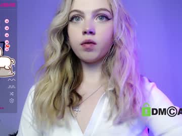 webcam girl small_blondee image #3610500