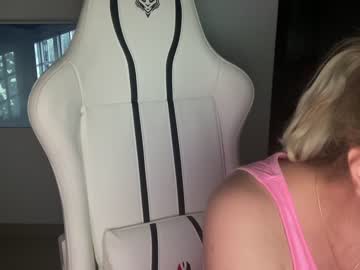 webcam girl kiradivine image #2551695