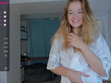 webcam girl emelianae image #5374846