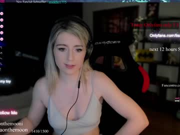 webcam girl kimilee22 image #4342007