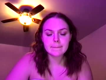 webcam girl cherrymay2102 image #1239329