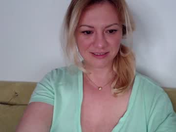 webcam girl kiradivine image #2092960