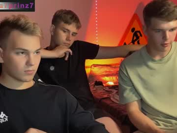 webcam man ali_bruin image #4720746