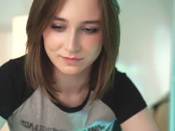 webcam girl monimauve_ image #6077488