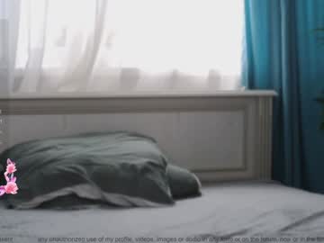 webcam girl small_blondee image #7242436