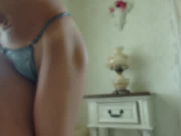 webcam girl littlegreekflower image #6906377