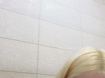 webcam girl lesi_moonie image #8345999