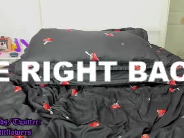 webcam girl violetttflowers image #1417176