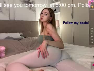 webcam girl avroramy image #9419224