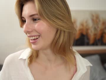 webcam girl refined_style image #7692519