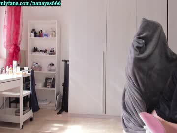 webcam girl nanayss666 image #4037862