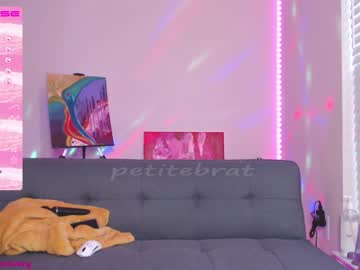 webcam girl petitebrat image #3205912