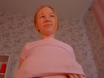 webcam girl unicorngirls image #538315