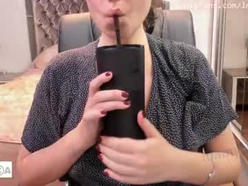 webcam girl lilamytee1 image #2040693