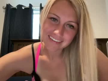 webcam girl smexxii93 image #4298730