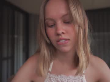 webcam girl bibi_it_is image #3659943