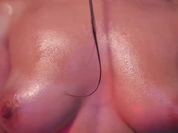 webcam girl lucie_beltran image #6209428