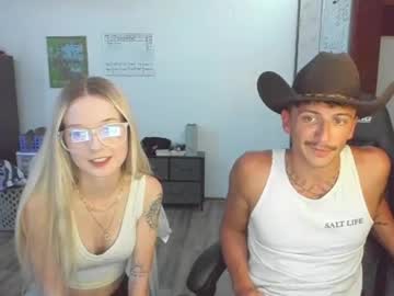 webcam couple cowsgomoo101 image #7233091