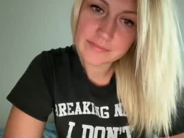 webcam girl smexxii93 image #7683342