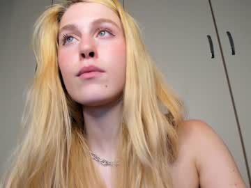 webcam girl sansarah image #7080875