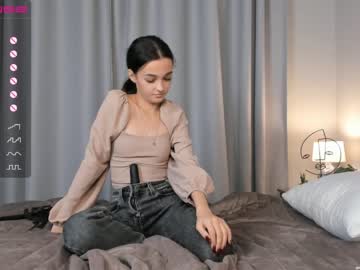 webcam girl more_wine_here_sweetie image #5796894