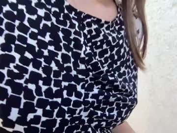 webcam girl eatmypie69 image #1997087