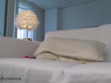 webcam girl lilkittymonica image #9671924