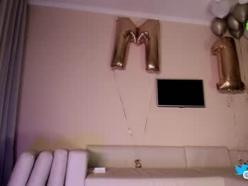 webcam girl hollyextra image #6971391