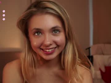 webcam girl mildredgarrett image #8450986