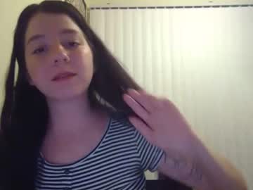 webcam girl babyrae1010 image #2418955