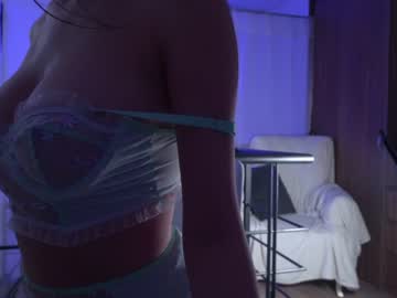 webcam girl houseofkei image #2824582