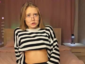 webcam girl pewdieevaa image #5187577