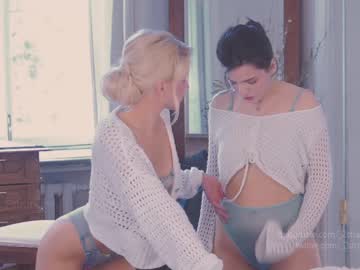 webcam girl _2strangers image #4724916