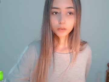 webcam girl gummy_bear7 image #1020036