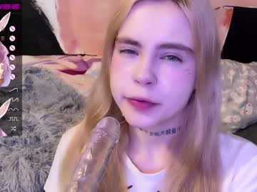 webcam girl nyakawaii69 image #4426911
