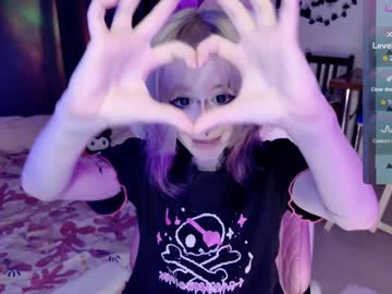 webcam girl lollyshy__ image #7873583