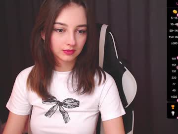 webcam girl queen_kitty1818 image #8641417