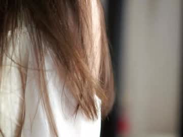 webcam girl peek_in_my_window image #7571776