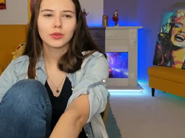 webcam girl carolineprise image #667045