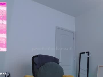 webcam girl petitebrat image #4591170