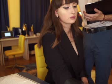 webcam girl xxx_downtown_xxx image #303522